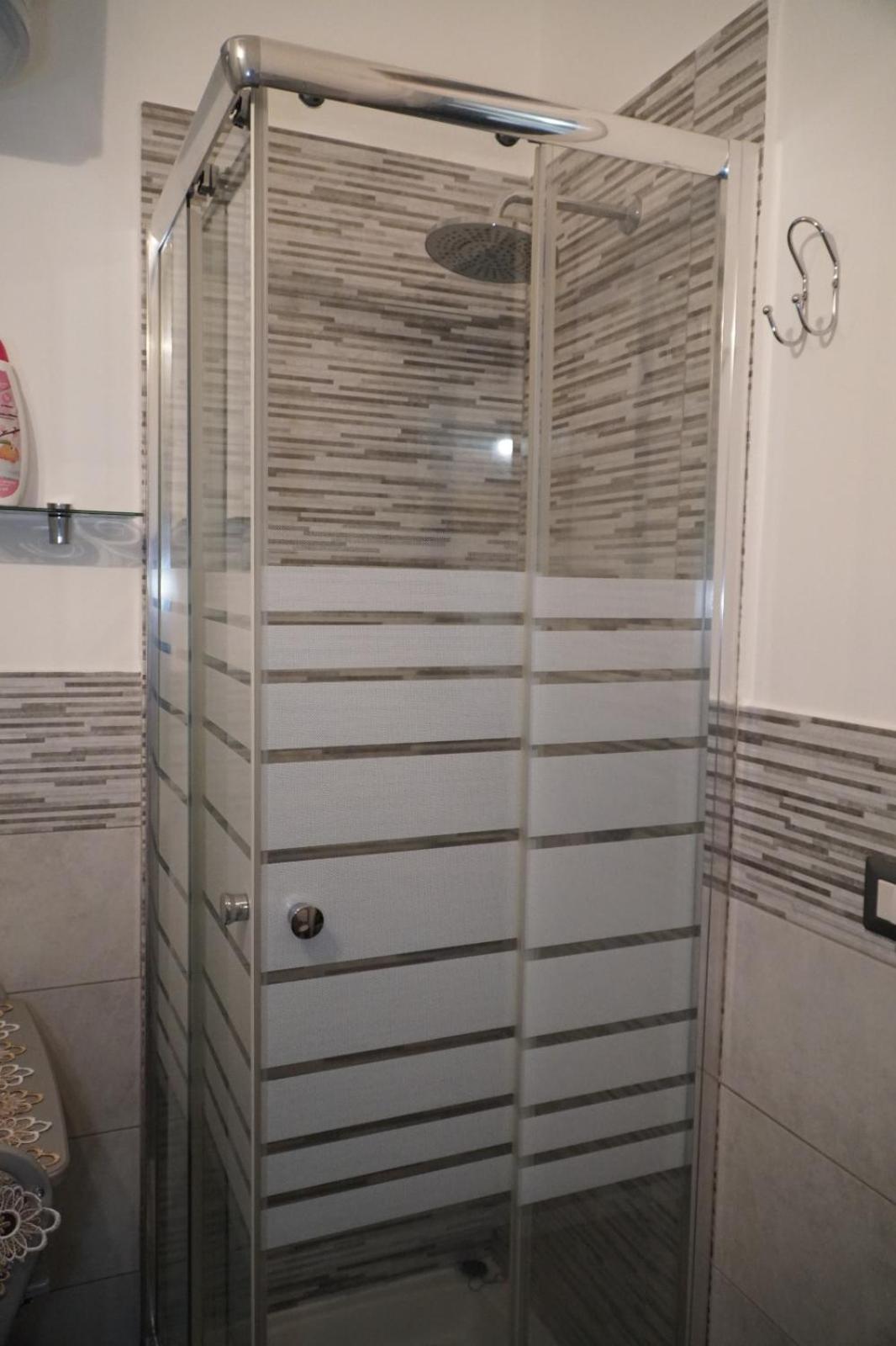 B&B porta Garibaldi CTA Habitación foto